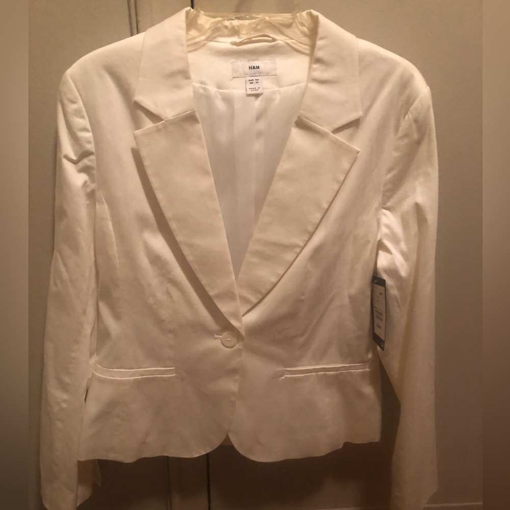 NWT Classic and Elegant H&M White Cotton Lined Blazer w Single Button Closure-12